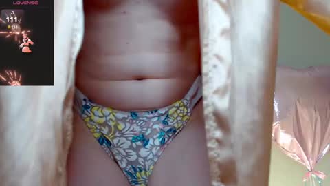 Snapshot of _little_misss chatting on January 28, 2025, 7:32 am Mila  online show from January 28, 2025, 7:32 am