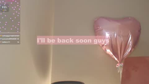 Snapshot of _little_misss chatting on February 14, 2025, 10:38 am Mila  online show from February 14, 2025, 10:38 am