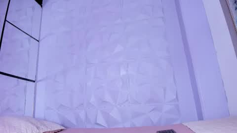 Anna online show from October 31, 2025, 12:06 pm