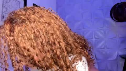 Snapshot of _littlelia chatting on June 4, 2026, 10:54 am Anna online show from June 4, 2026, 10:54 am
