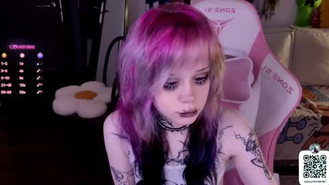 Lolly online show from September 22, 2025, 11:12 am