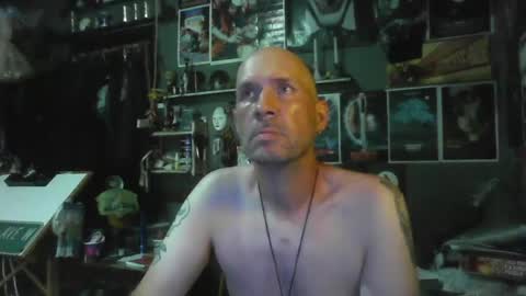 Snapshot of _longfellow chatting on June 25, 2026, 10:25 pm That guy online show from June 25, 2026, 10:25 pm