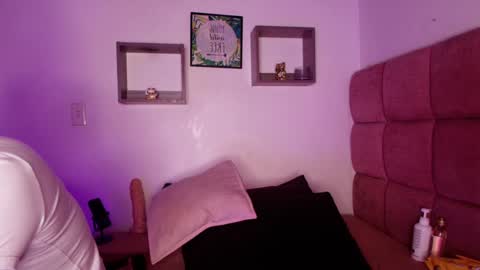 Lorrayne online show from January 18, 2025, 11:54 am