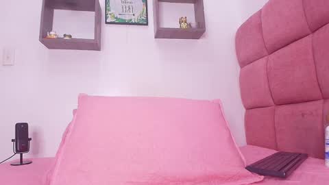 Lorrayne online show from February 26, 2025, 11:52 am