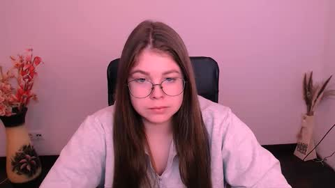 Mary online show from October 16, 2025, 6:47 am