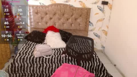 Snapshot of _lunafox_ chatting on April 8, 2026, 6:41 pm Luna Make me wet please online show from April 8, 2026, 6:41 pm