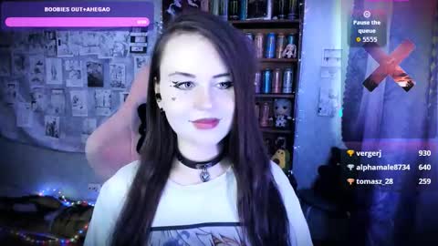 Mia online show from March 21, 2026, 8:19 am