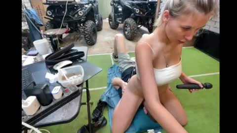 _magic_kis online show from July 1, 2026, 7:32 am