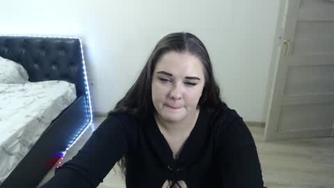 Snapshot of _mamma_mia_ chatting on June 15, 2026, 4:53 pm Kate online show from June 15, 2026, 4:53 pm