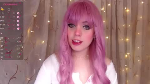 Snapshot of _marcelline_ chatting on December 20, 2024, 8:28 am Kira online show from December 20, 2024, 8:28 am