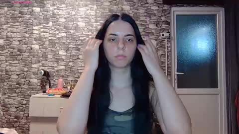  Mari  online show from April 3, 2026, 6:33 am