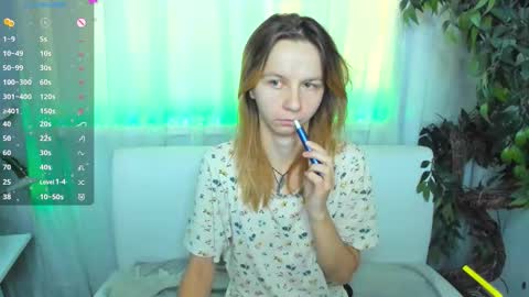 Scarlett online show from September 23, 2025, 6:27 am