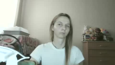 Snapshot of _mari_so chatting on June 19, 2026, 2:32 pm Scarlett online show from June 19, 2026, 2:32 pm