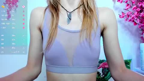Snapshot of _mari_so chatting on August 1, 2026, 9:25 pm Scarlett online show from August 1, 2026, 9:25 pm