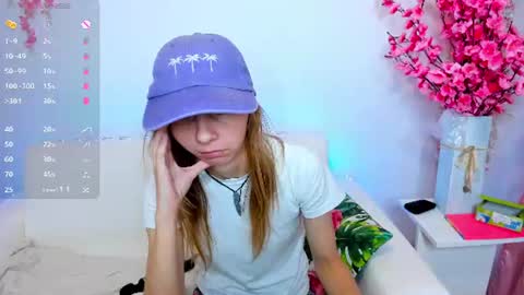 Snapshot of _mari_so chatting on August 3, 2026, 9:40 pm Scarlett online show from August 3, 2026, 9:40 pm