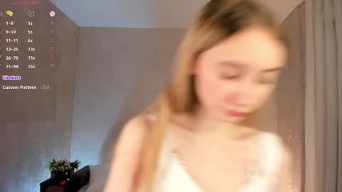 Snapshot of _marvelous_time_ chatting on November 5, 2025, 4:12 am Gwen online show from November 5, 2025, 4:12 am