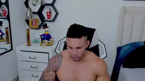 _matthew_santos_ online show from December 13, 2024, 1:37 am