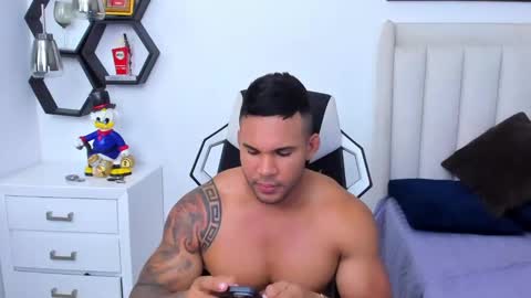 _matthew_santos_ online show from January 18, 2025, 4:59 am