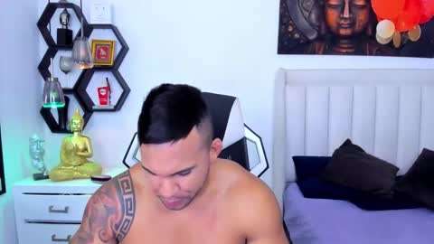 _matthew_santos_ online show from September 17, 2025, 10:33 pm