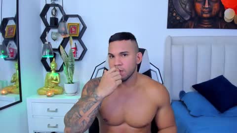 _matthew_santos_ online show from October 10, 2025, 11:48 pm