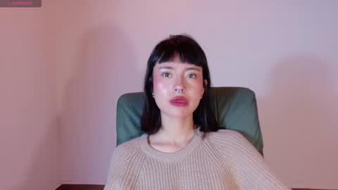 Mavis  online show from October 25, 2025, 8:03 pm