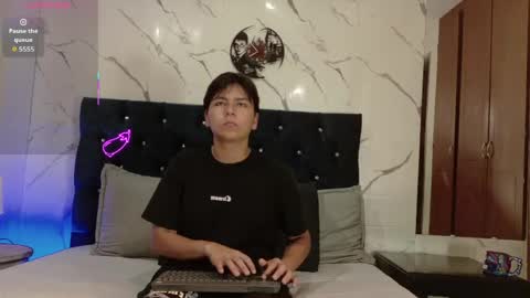 _maximo_1 online show from May 26, 2026, 11:17 am