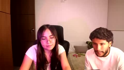 max and abby online show from July 16, 2026, 1:44 am