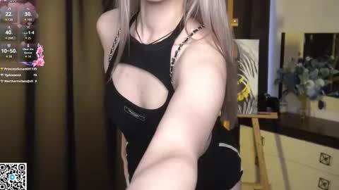 Elva and Kate  online show from November 28, 2025, 7:55 am