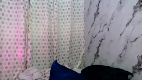 Snapshot of _mellyxxx chatting on June 23, 2026, 5:49 am Melly online show from June 23, 2026, 5:49 am