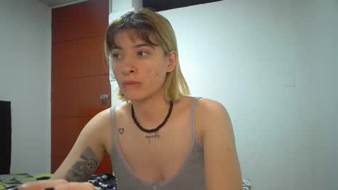 Snapshot of _mia_foster1 chatting on April 26, 2026, 2:31 am Mia-foster online show from April 26, 2026, 2:31 am