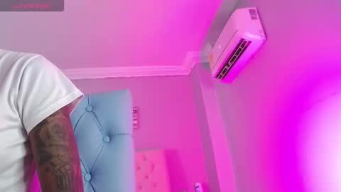 Paula online show from February 18, 2026, 11:39 am