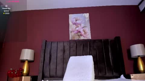 Snapshot of _mila_dyva chatting on June 25, 2026, 12:31 pm _mila_dyva online show from June 25, 2026, 12:31 pm