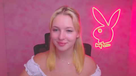 Melanie online show from September 10, 2025, 6:02 am