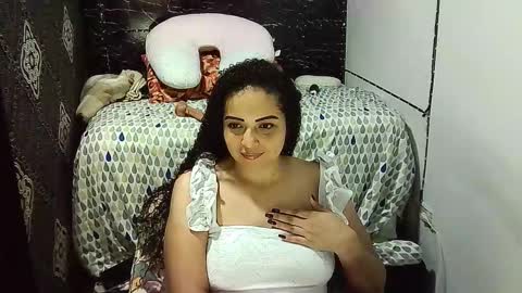 _milf_naughty online show from November 2, 2025, 4:04 am