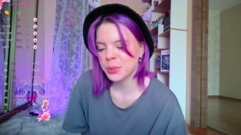 Snapshot of _milky__way__ chatting on March 8, 2025, 10:32 am Kate online show from March 8, 2025, 10:32 am