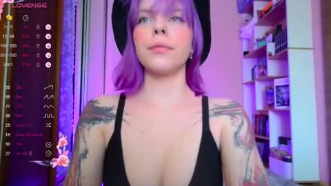 Snapshot of _milky__way__ chatting on March 10, 2025, 10:59 am Kate online show from March 10, 2025, 10:59 am