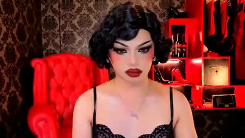 Snapshot of _ministryofsin_ chatting on July 15, 2026, 7:35 am Raven Strauss online show from July 15, 2026, 7:35 am