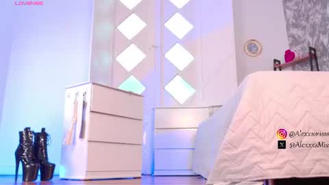_miss_alexxxa online show from July 21, 2026, 7:27 pm