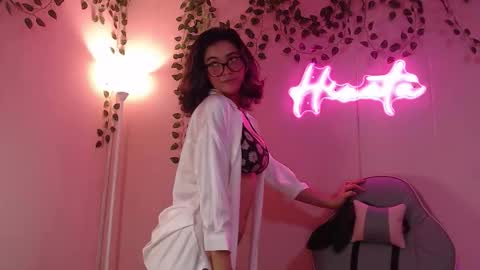 Hinata 3 online show from November 20, 2025, 1:55 pm