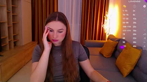 Mia online show from November 15, 2025, 7:27 am