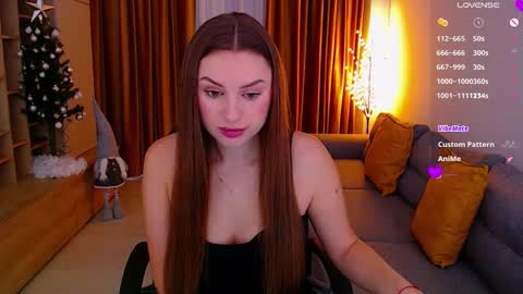 Mia online show from December 21, 2025, 8:21 am