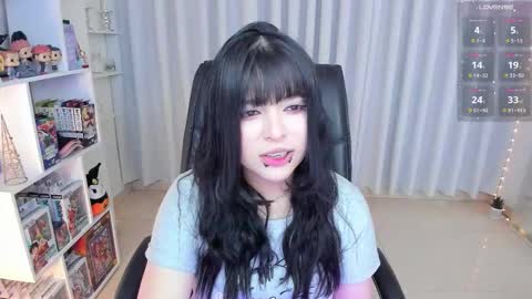 Hanna  Idependent Model   online show from November 11, 2025, 6:35 am