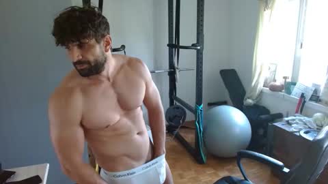 Snapshot of _misterniceguy chatting on May 7, 2026, 12:10 pm BENJI online show from May 7, 2026, 12:10 pm
