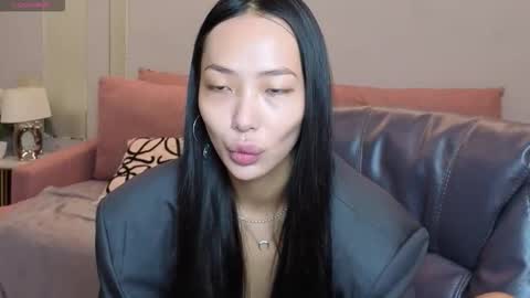  MIURA  online show from September 26, 2025, 1:20 am