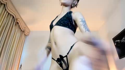 Snapshot of _mizuki chatting on February 24, 2025, 6:26 pm mizuki  online show from February 24, 2025, 6:26 pm