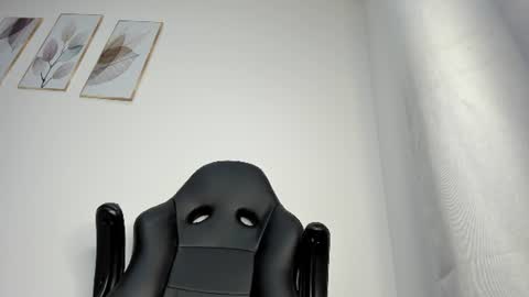 Snapshot of _molly_rosse_ chatting on June 23, 2026, 12:03 pm _molly_rosse_ online show from June 23, 2026, 12:03 pm