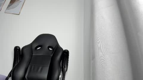 Snapshot of _molly_rosse_ chatting on July 3, 2026, 12:00 pm _molly_rosse_ online show from July 3, 2026, 12:00 pm