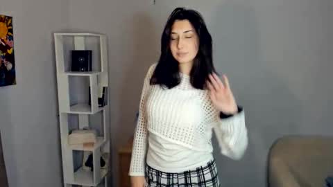 Snapshot of _monnytoon_ chatting on December 18, 2025, 2:12 pm Eva online show from December 18, 2025, 2:12 pm