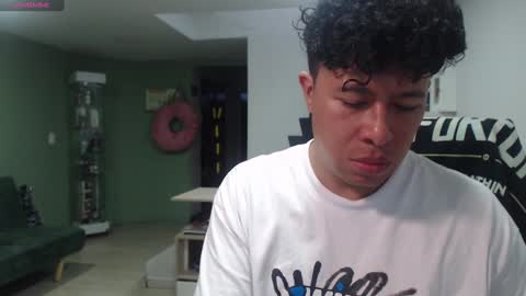 Snapshot of _mr_panda_ chatting on January 13, 2025, 11:06 pm Panda online show from January 13, 2025, 11:06 pm