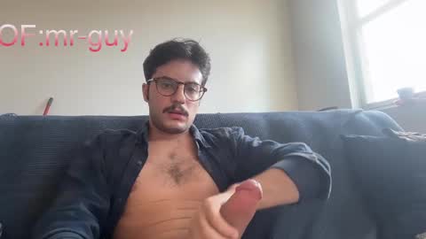 Snapshot of _mrguy_ chatting on October 18, 2025, 7:25 pm _mrguy_ online show from October 18, 2025, 7:25 pm